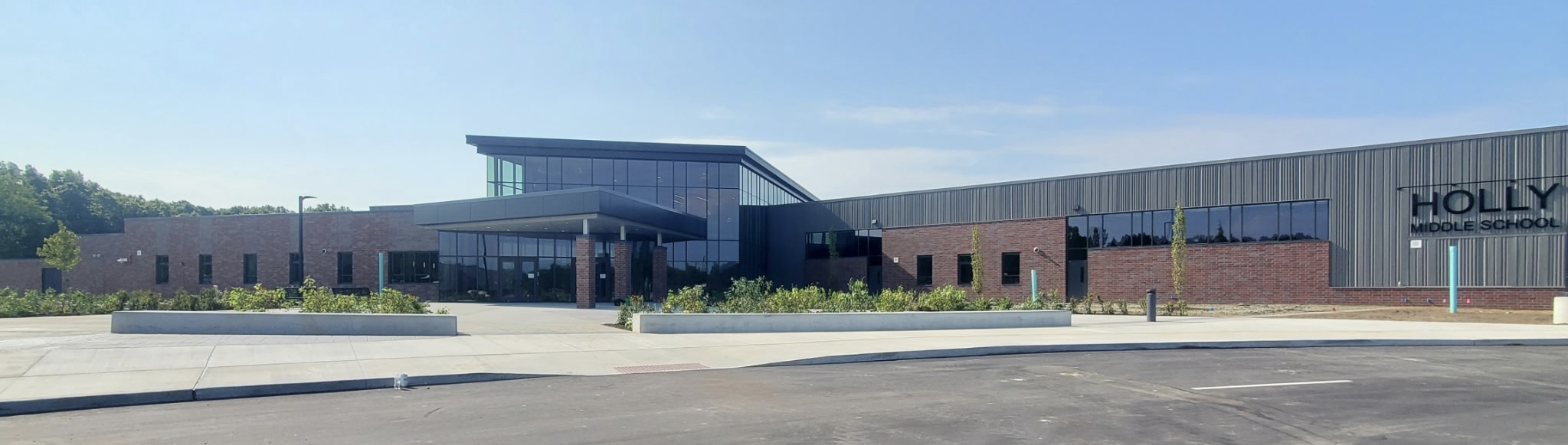 Holly Middle School Image